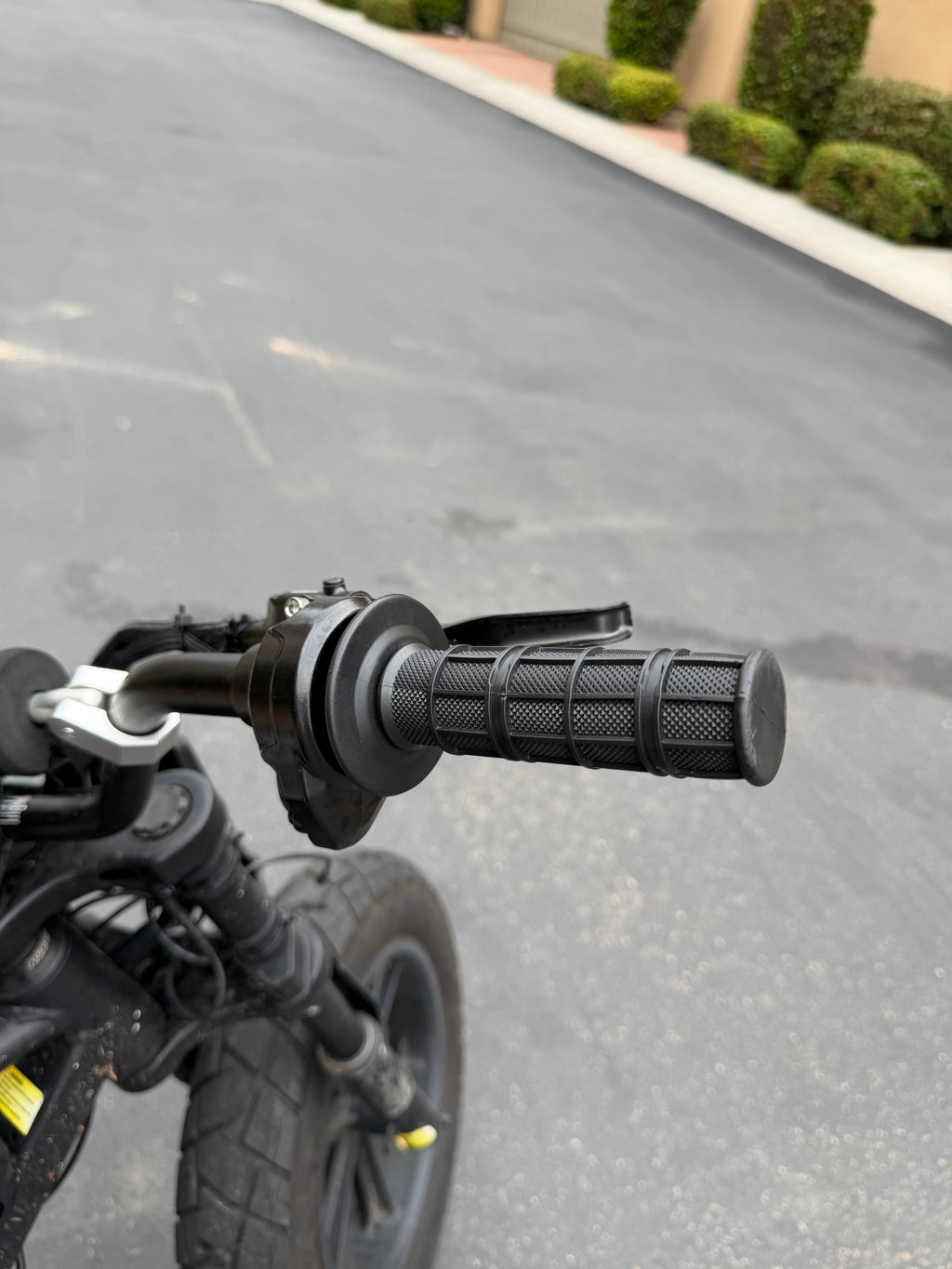 FULL TWIST GRIPS ( ALL BIKES )